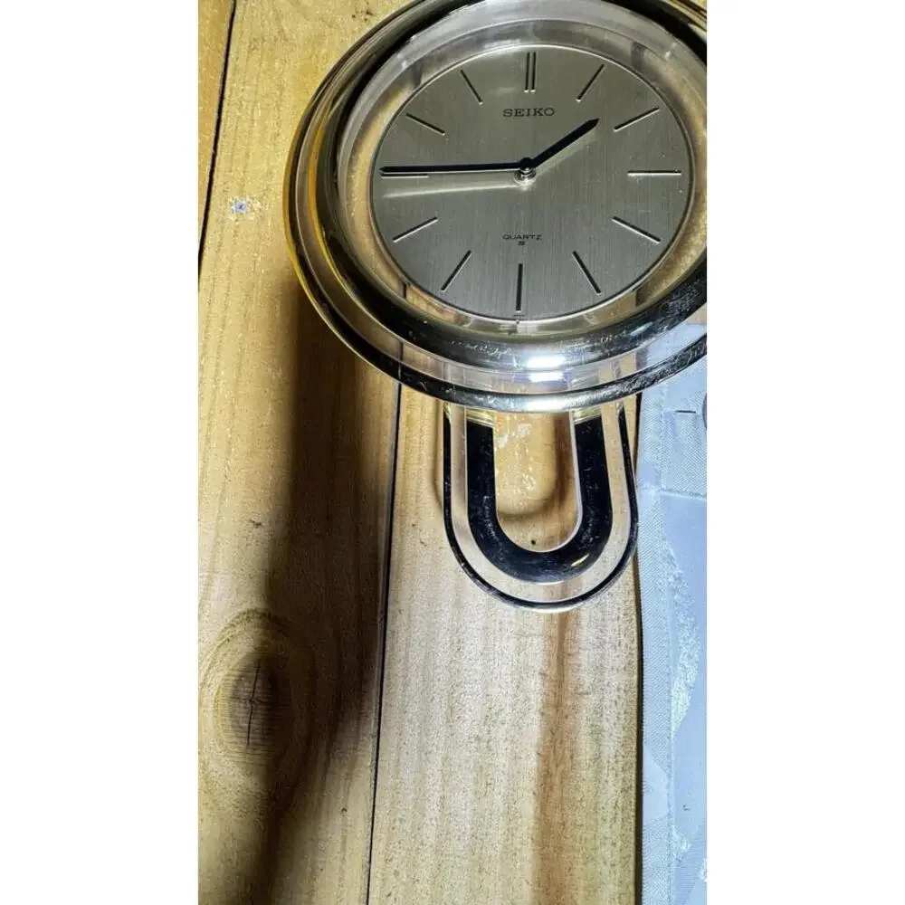 Vintage Seiko Quartz Pendulum Wall Clock Gold and Clear - Tested, Works Great!